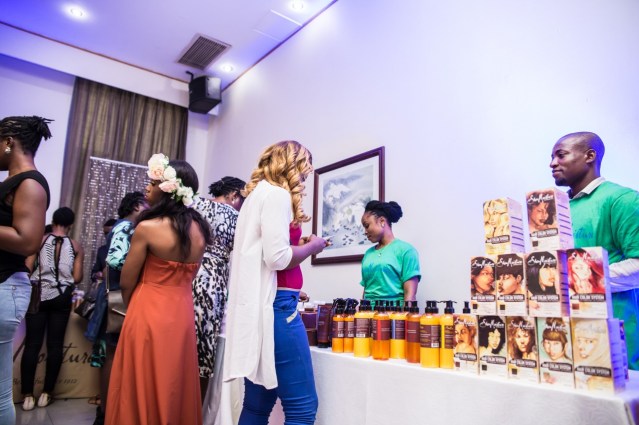 SHEA MOISTURE PRESS (27)