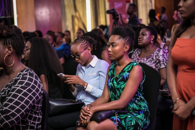 SHEA MOISTURE PRESS (275)